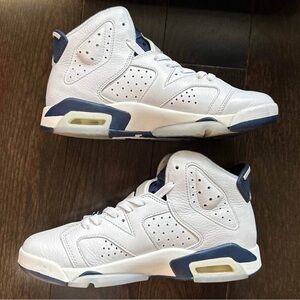 Retro Jordan 6 "Midnight Navy" US Size 6Y/7.5W